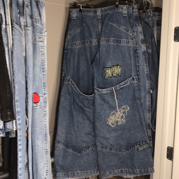 JNCO Collection 32-34 Shorts & Jeans - Picture 5 of 17